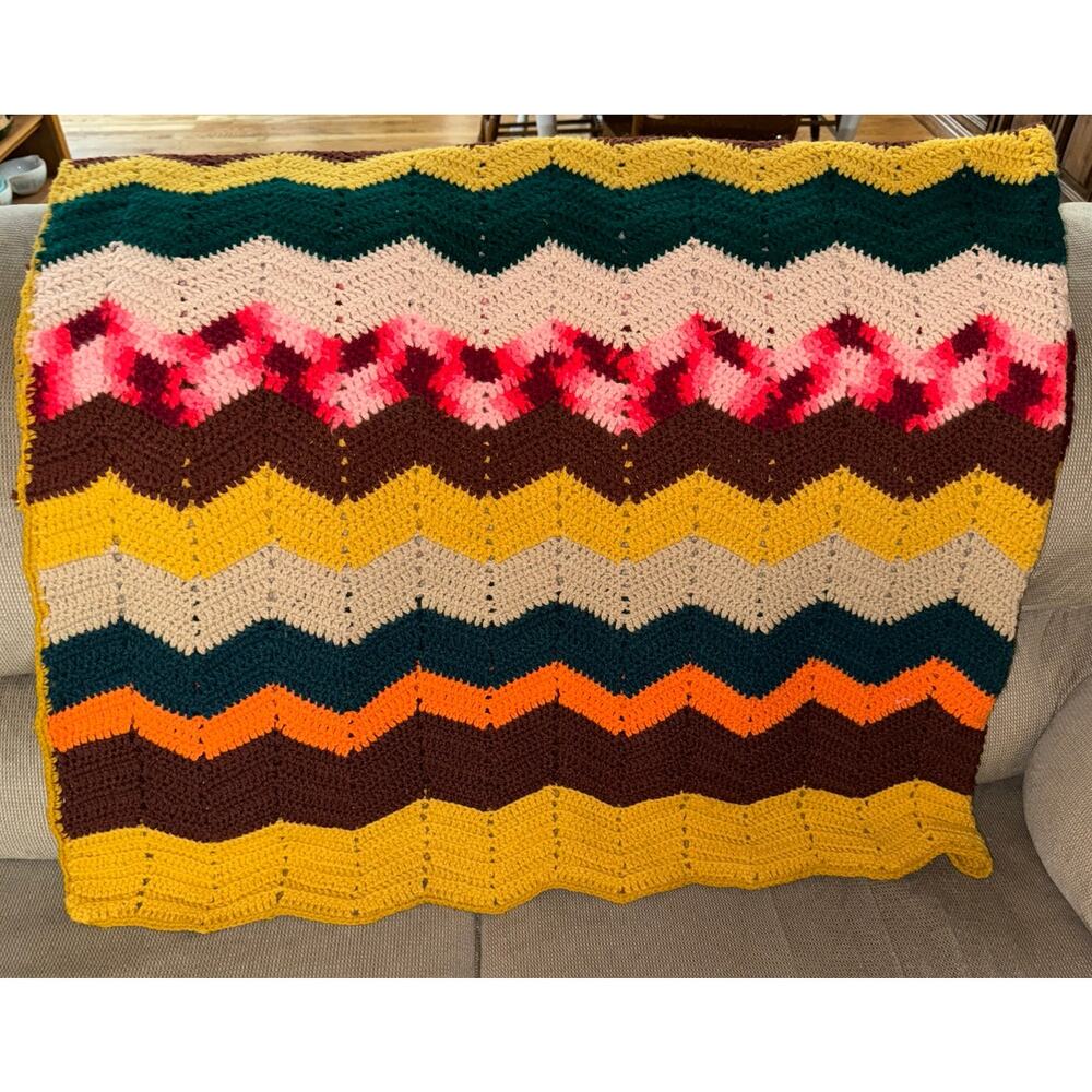 Vintage Chevron Print Crochet Afghan  45"x69" Retro Granny Throw Cottagecore